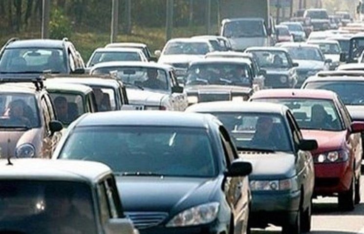 Як навчитись зберігати спокій під час дорожніх заторів?