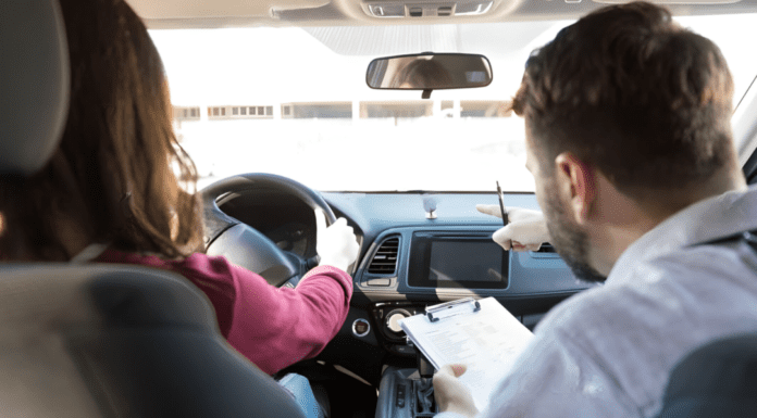 Як навчання в автошколі допомагає підготуватися до екстремальних ситуацій на дорозі