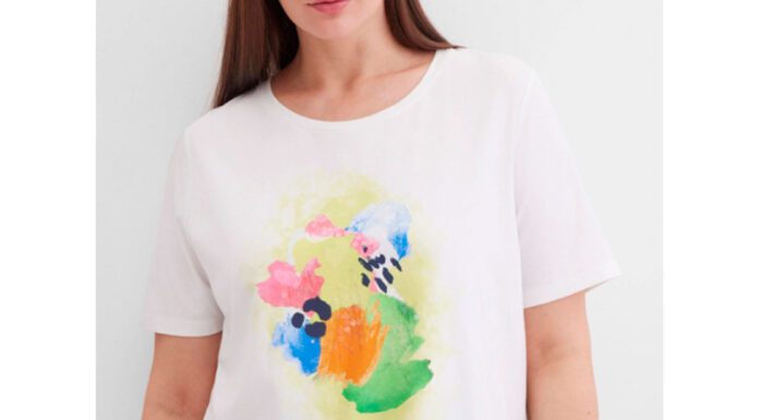 Відчуй комфорт та стиль. Як обрати жіночу футболку великого розміру?