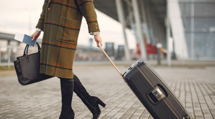 Місткі та довговічні валізи: як обрати ідеального супутника для подорожей